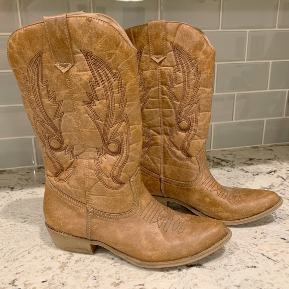 coconuts gaucho boots